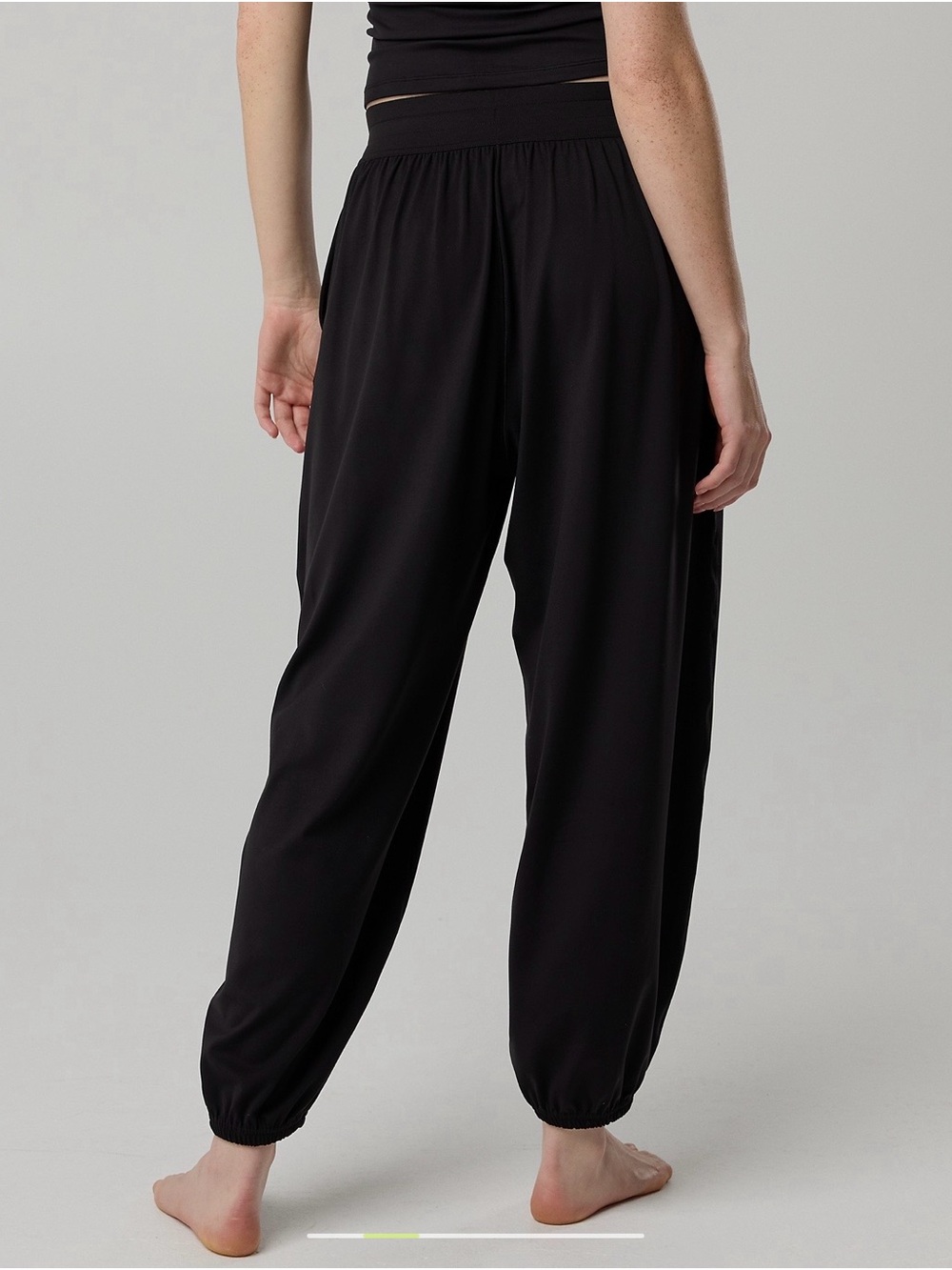 BRAND NEW w/Tags: OFFLINE Go With the Flow Baggy Jogger